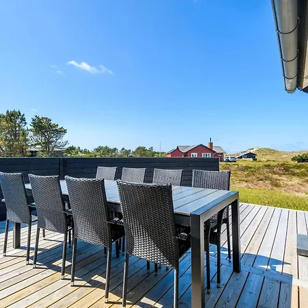 Vakantiehuis Spacious In With Sauna *
