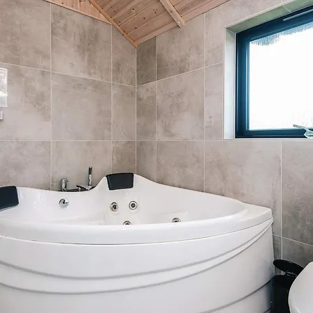 Vakantiehuis Spacious In With Sauna Fanø